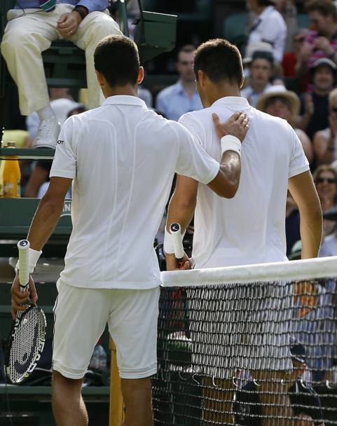 Novak Djokovic incoraggia Bernard Tomic a fine match (Ap)
